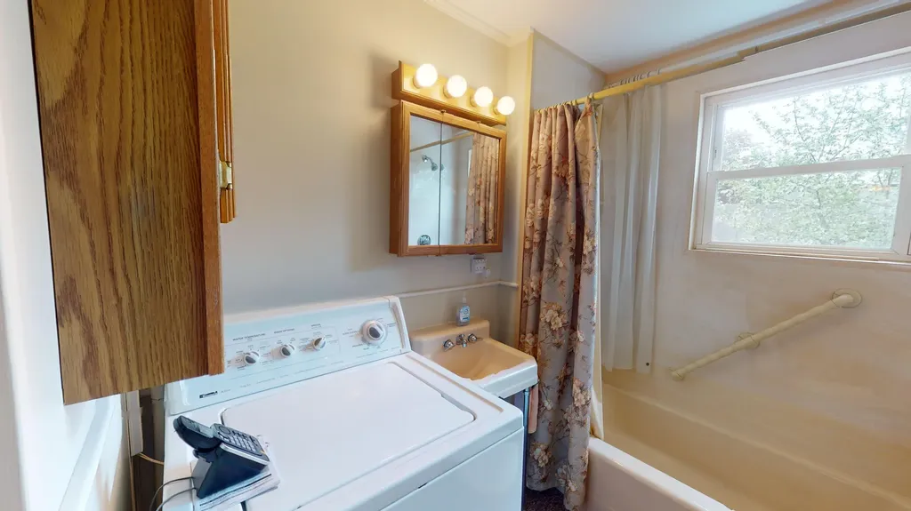 45 Acadia Avenue Lewiston ME 04240
