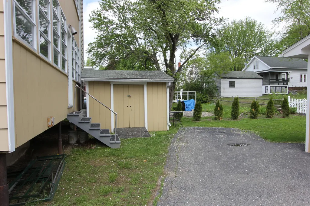 45 Acadia Avenue Lewiston ME 04240