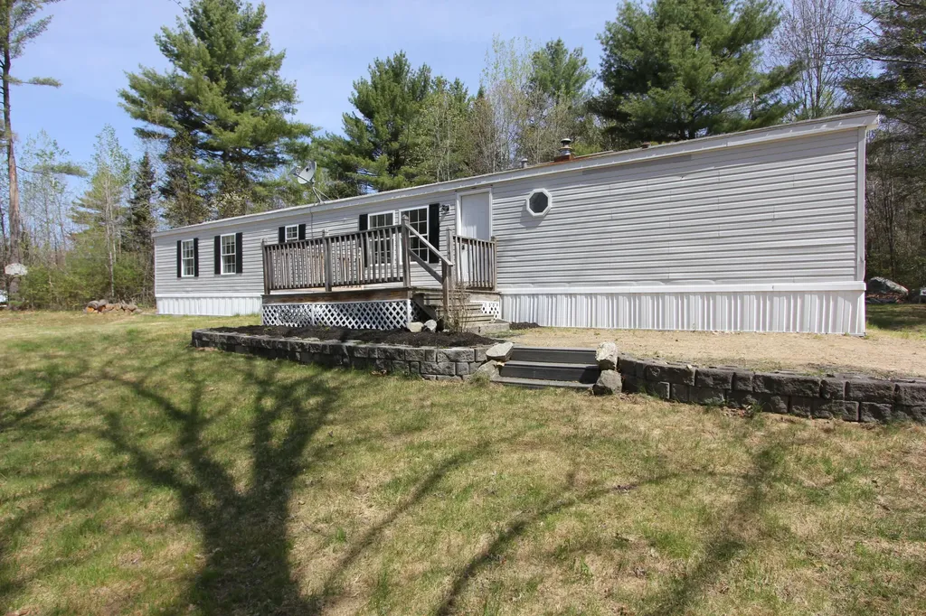 18 Bandit Drive Turner ME 04282