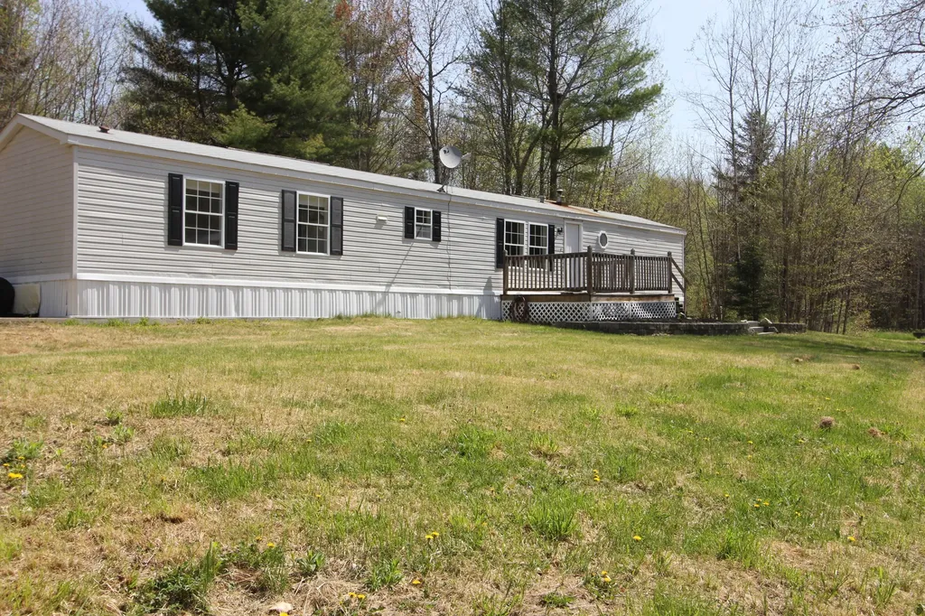 18 Bandit Drive Turner ME 04282