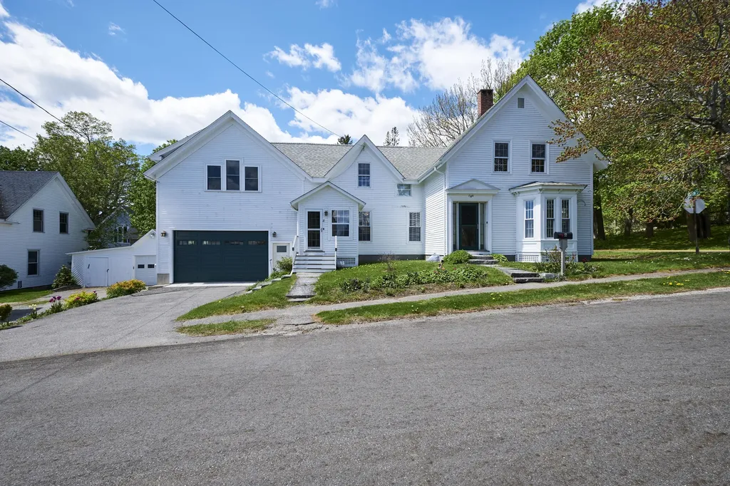 8 Pacific Street Rockland ME 04841
