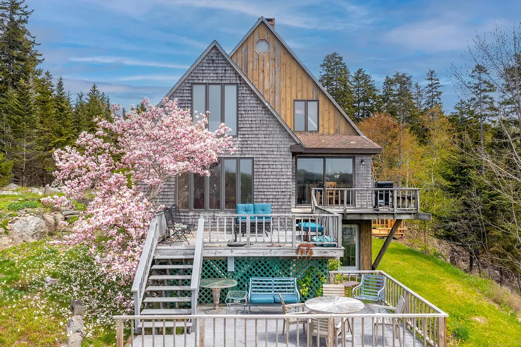 253 Pulpit Harbor Road North Haven ME 04853