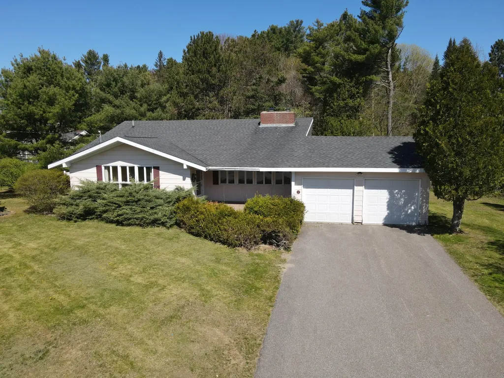 8 Mountainview Drive Orono ME 04473