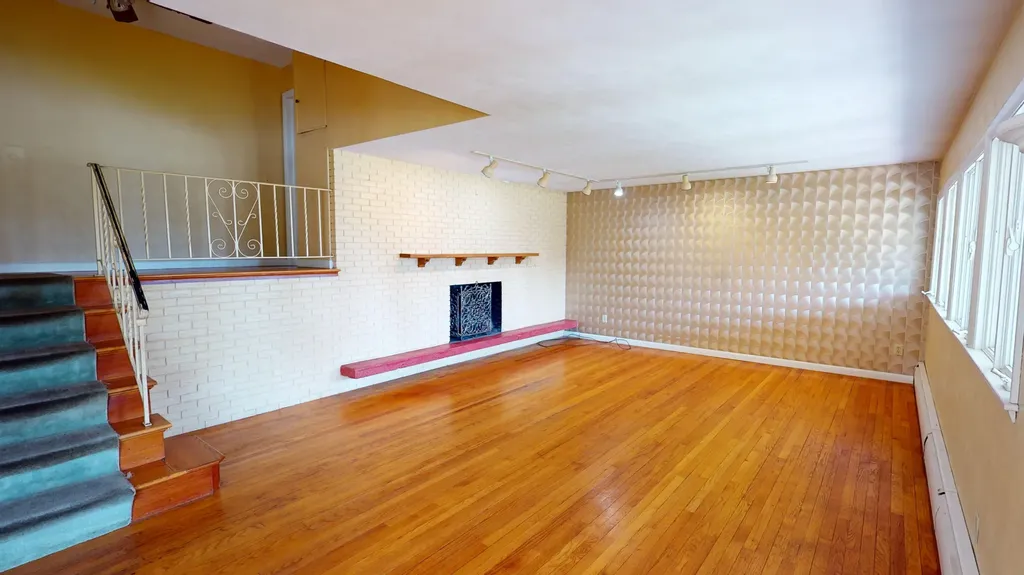 8 Mountainview Drive Orono ME 04473
