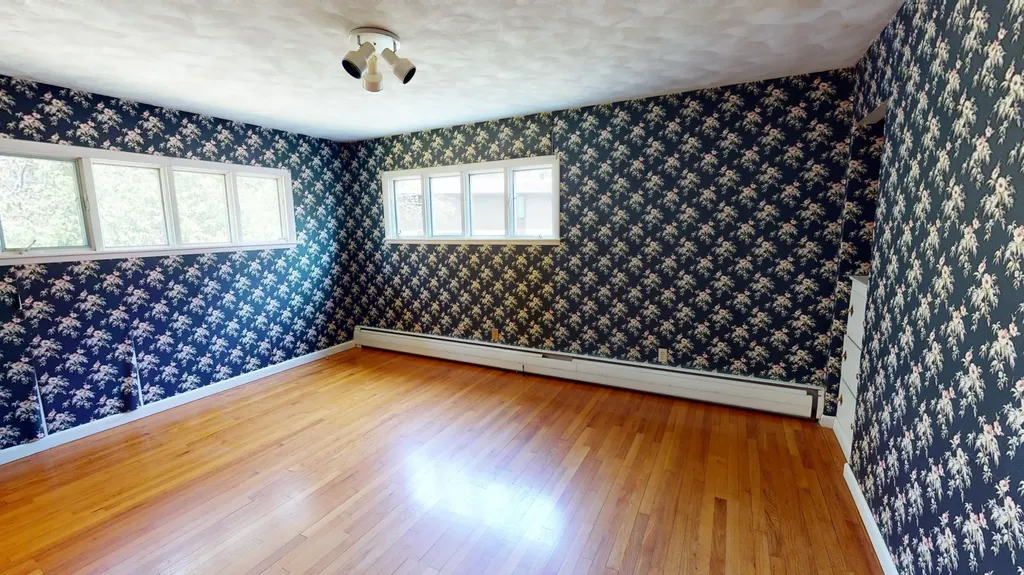 8 Mountainview Drive Orono ME 04473