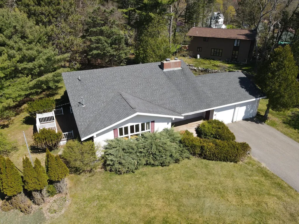 8 Mountainview Drive Orono ME 04473