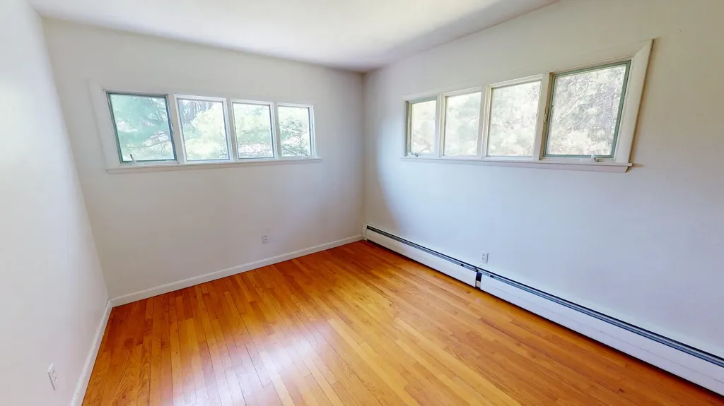 8 Mountainview Drive Orono ME 04473