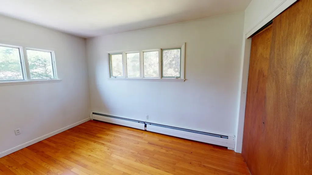 8 Mountainview Drive Orono ME 04473