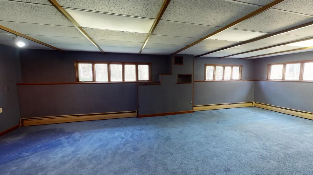 8 Mountainview Drive Orono ME 04473