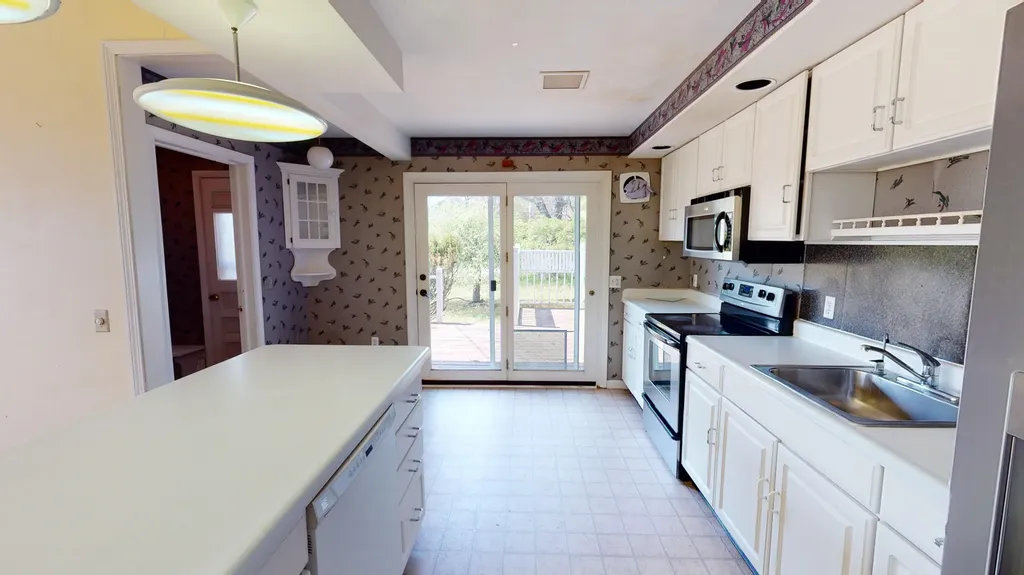 8 Mountainview Drive Orono ME 04473