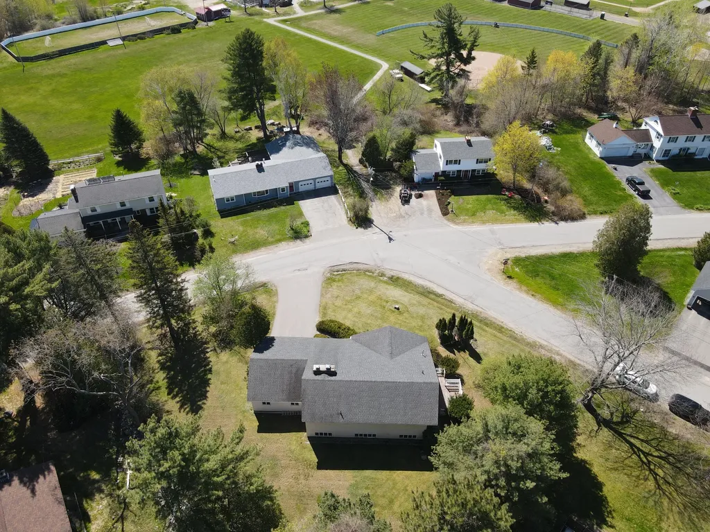 8 Mountainview Drive Orono ME 04473
