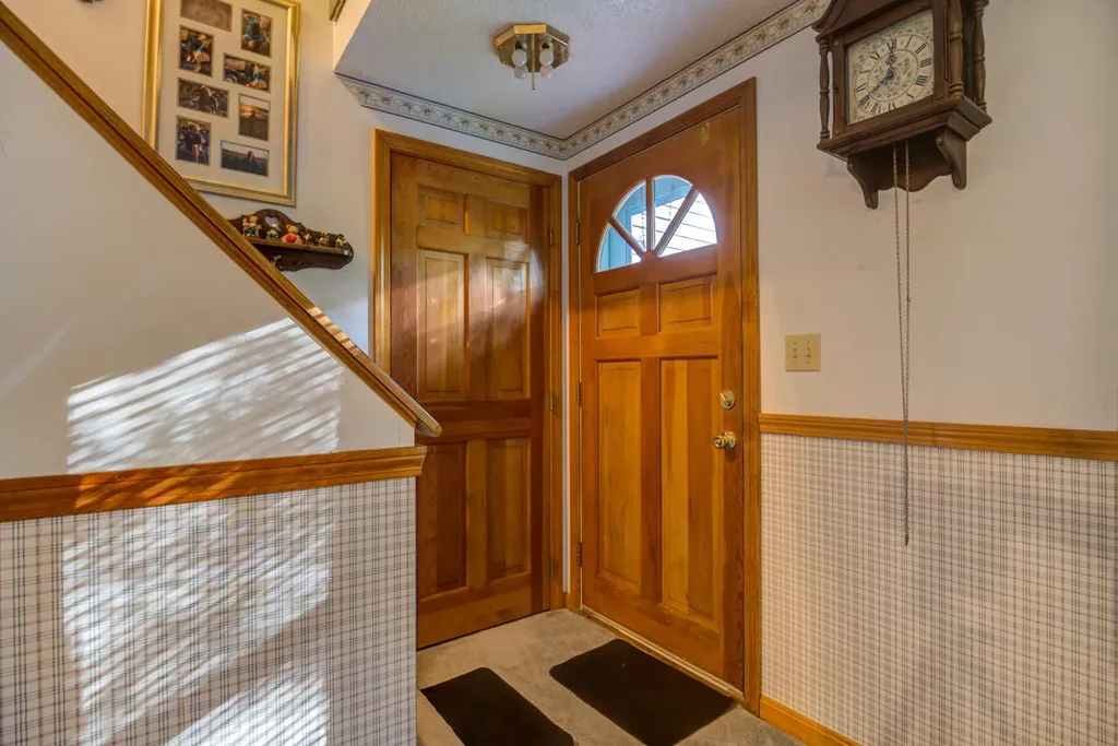 42 Swans Road Raymond ME 04071