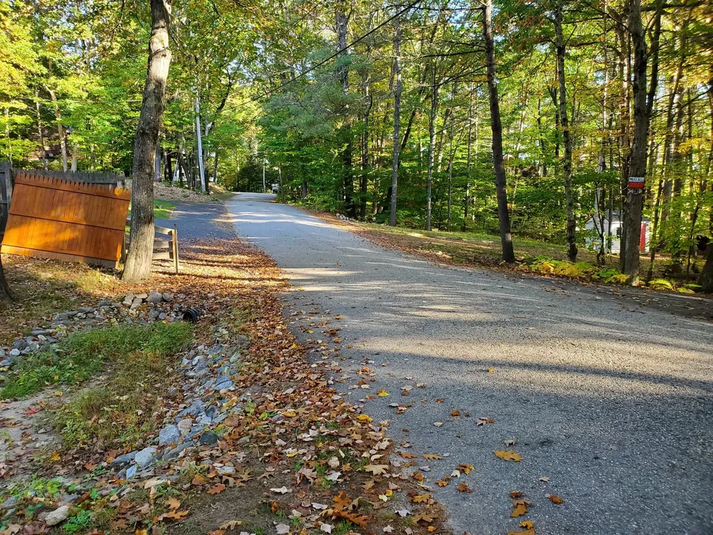 42 Swans Road Raymond ME 04071