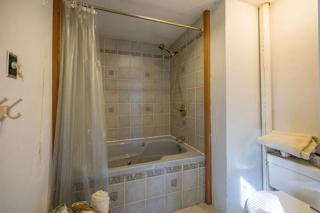 233 Beach Way Hartford ME 04220