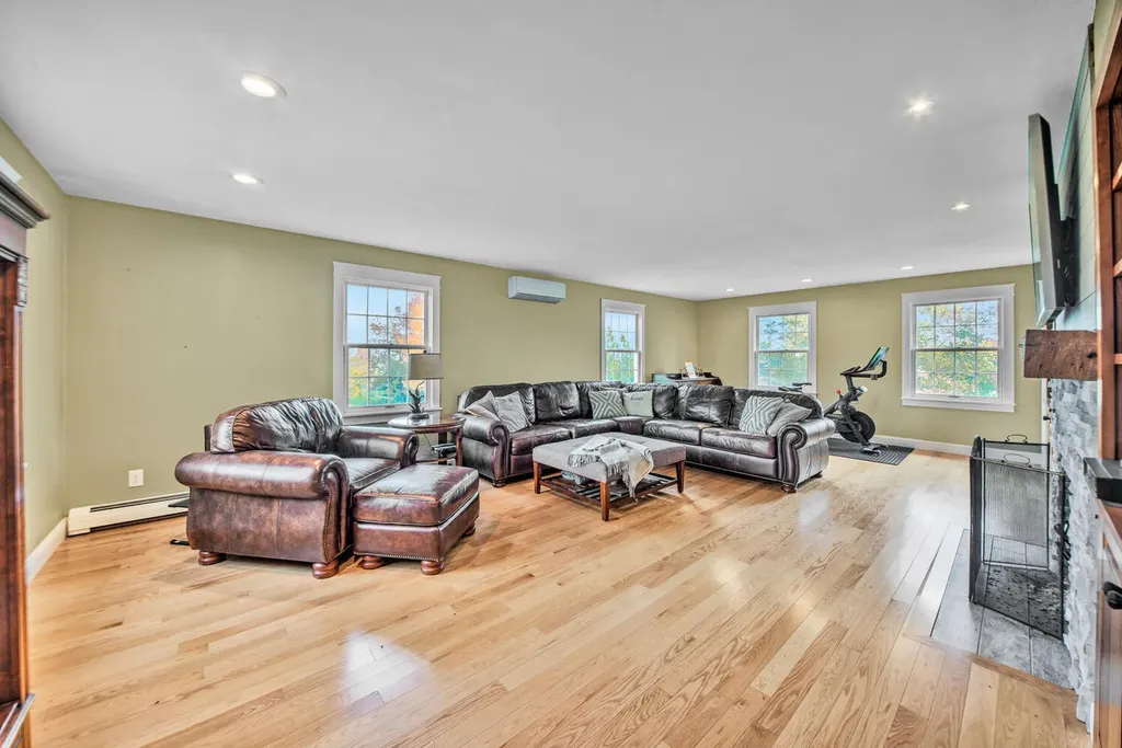 351 Quaker Hill Road Unity ME 04988