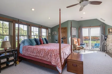 9 Apple Grove Topsham ME 04086