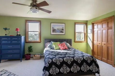 9 Apple Grove Topsham ME 04086