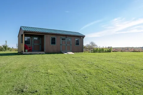 9 Apple Grove Topsham ME 04086