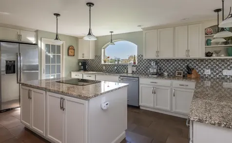 9 Apple Grove Topsham ME 04086