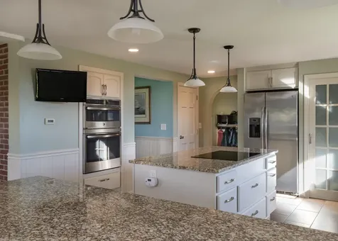 9 Apple Grove Topsham ME 04086