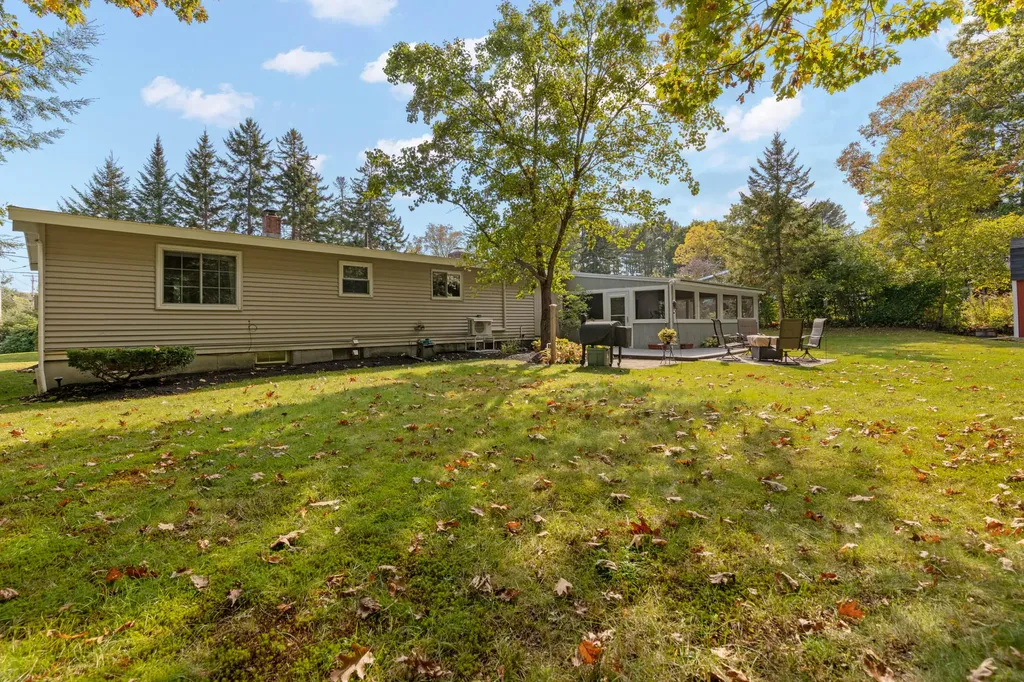 2 Patricia Road Brunswick ME 04011