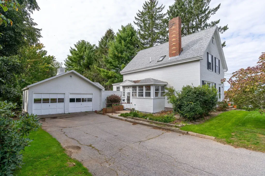 1878 Washington Avenue Portland ME 04103
