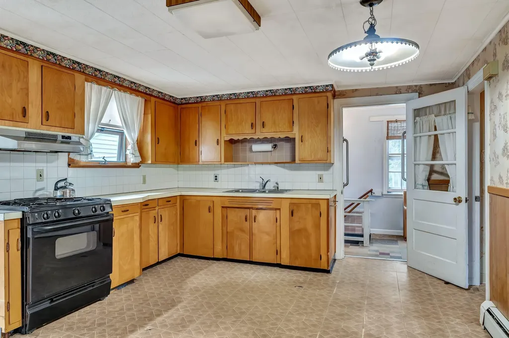 1878 Washington Avenue Portland ME 04103