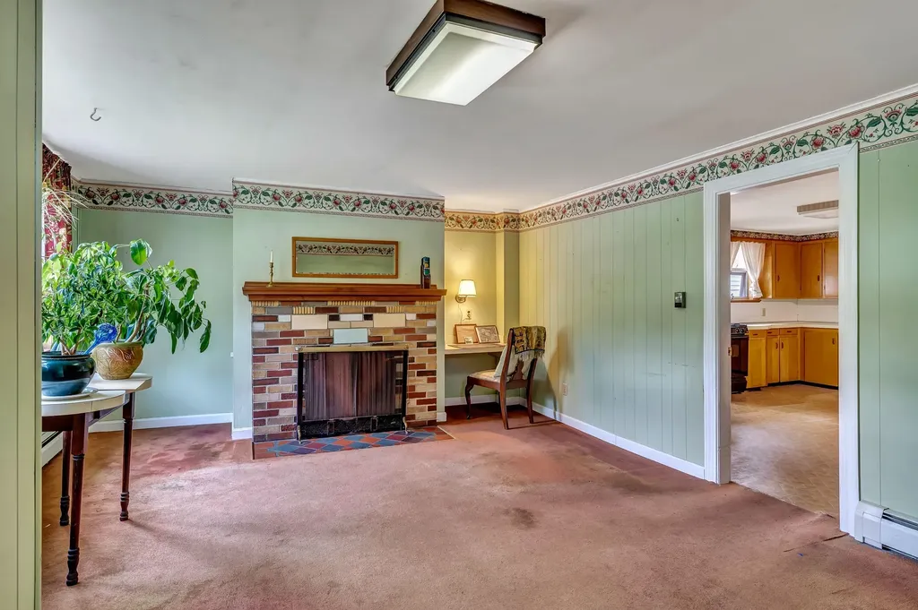 1878 Washington Avenue Portland ME 04103