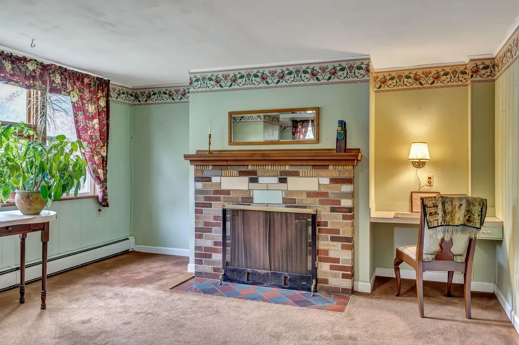 1878 Washington Avenue Portland ME 04103