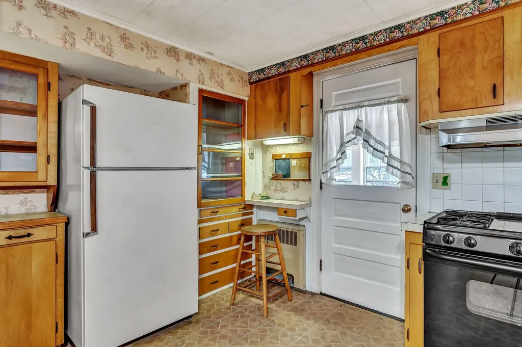 1878 Washington Avenue Portland ME 04103