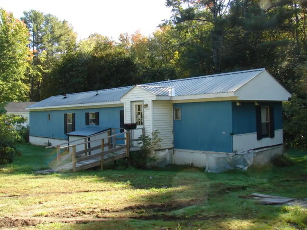 65 Nichols Street Madison ME 04950