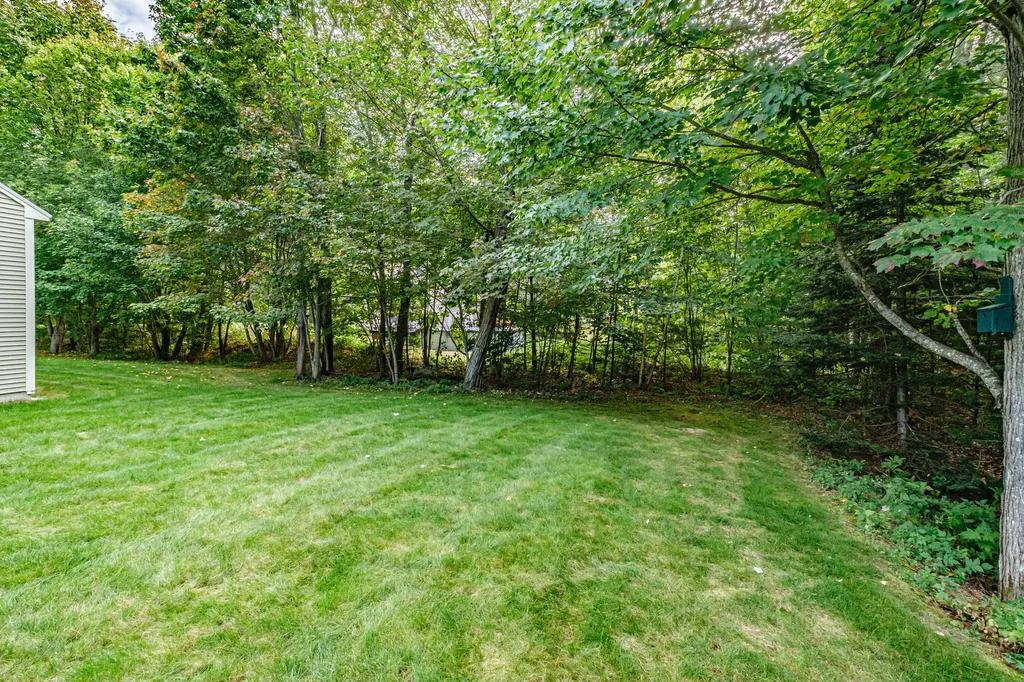4 Paxton Way Windham ME 04062