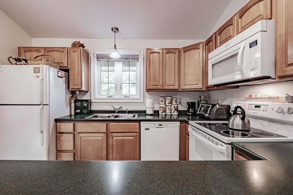 4 Paxton Way Windham ME 04062