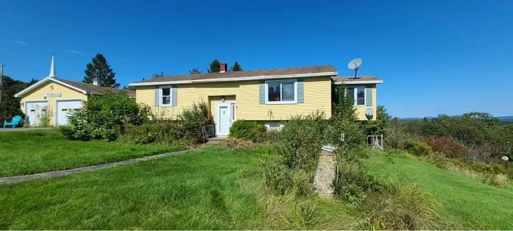 685 Us-1 Stockton Springs ME 04981