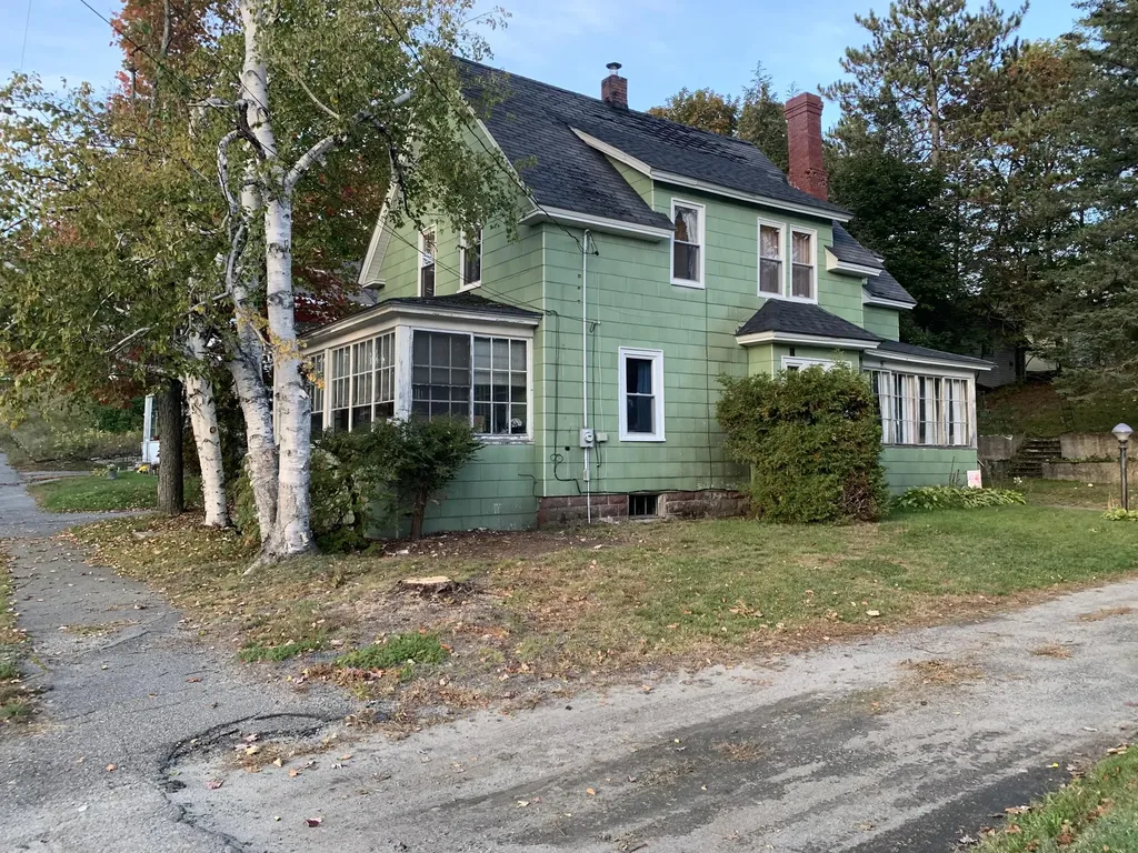 69 Maine Avenue Millinocket ME 04462