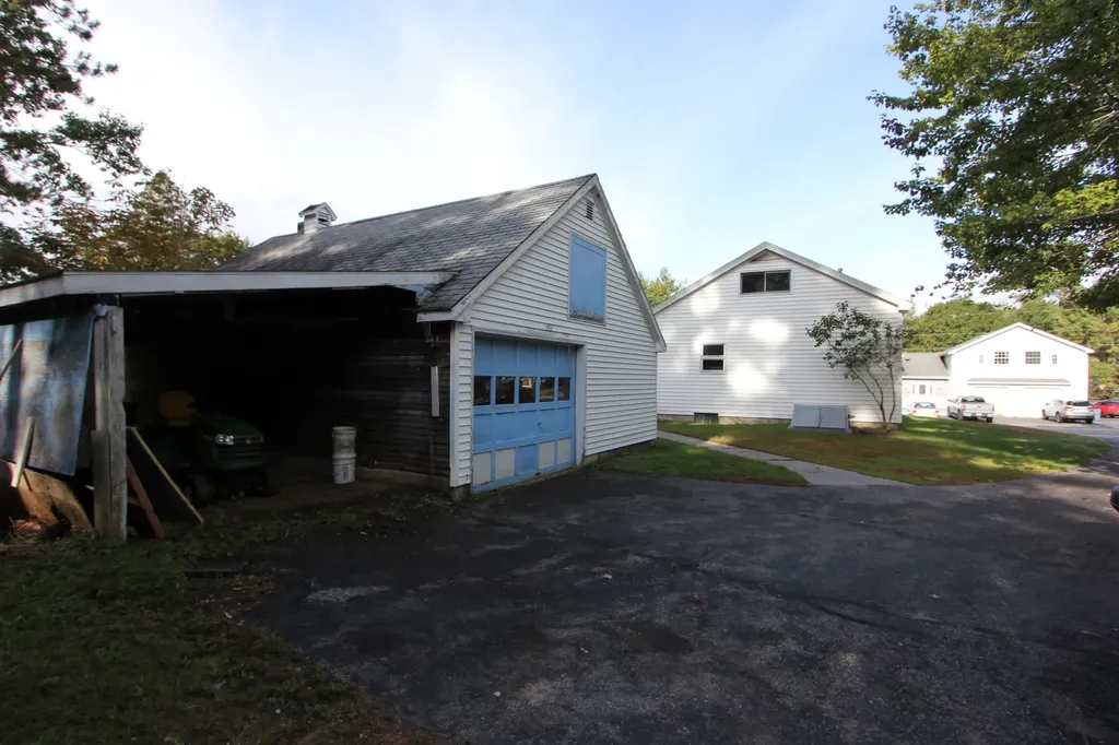 365 Pond Road Lewiston ME 04240