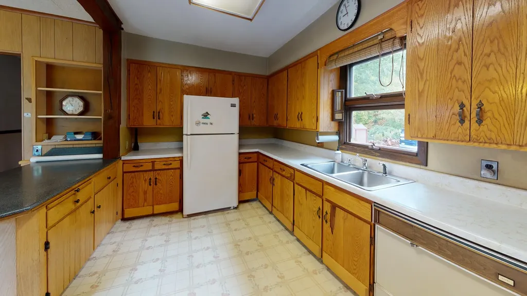 365 Pond Road Lewiston ME 04240