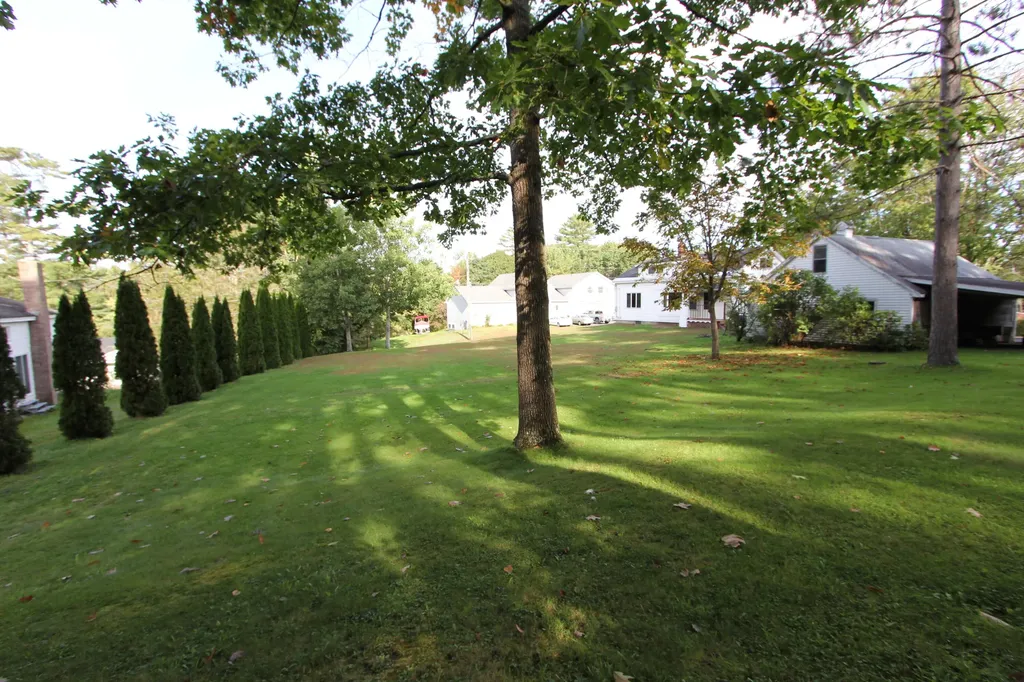 365 Pond Road Lewiston ME 04240