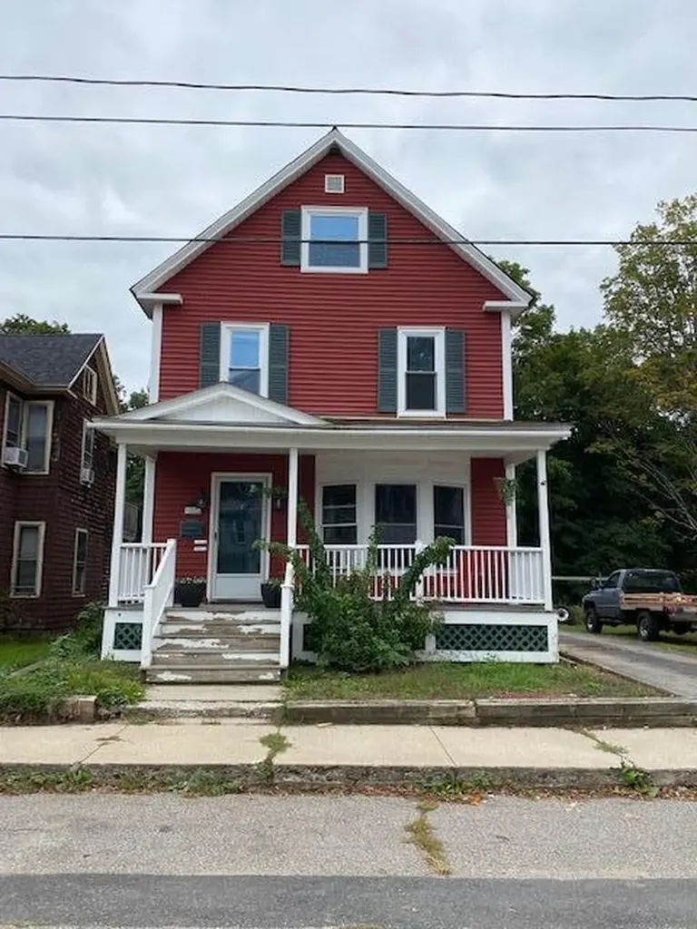 9 Grove Avenue Sanford ME 04073