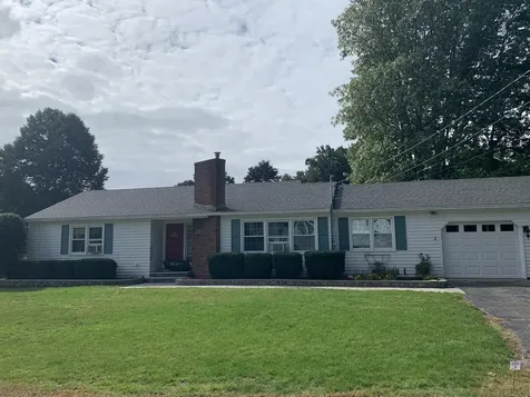 10 Gendron Lane Kennebunk ME 04043