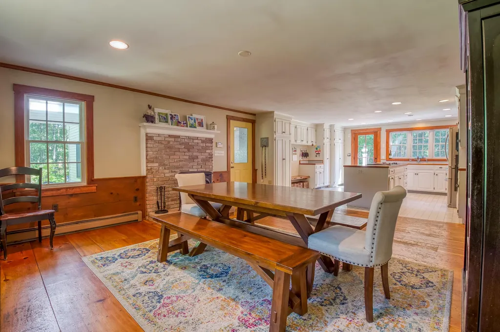 172 Mills Road Kennebunkport ME 04046