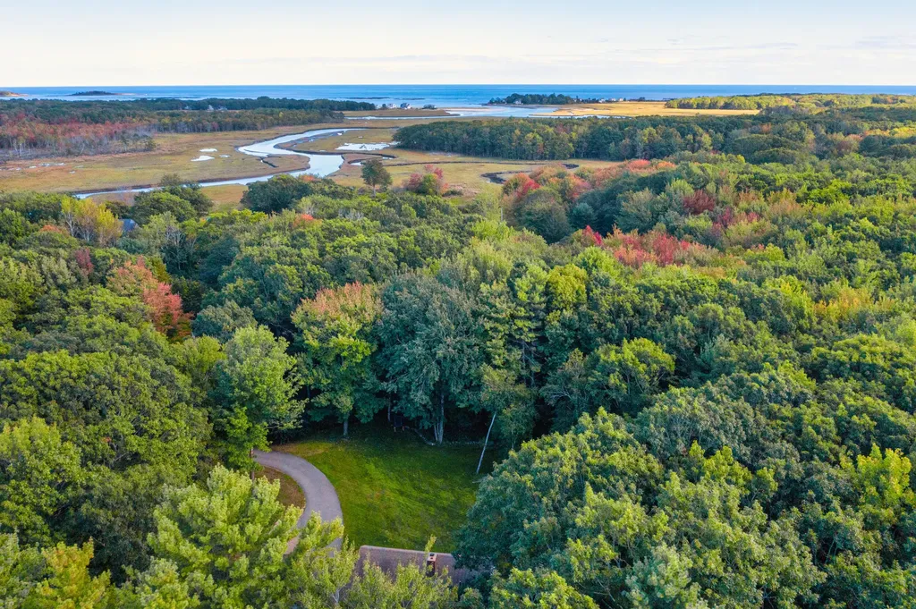 172 Mills Road Kennebunkport ME 04046