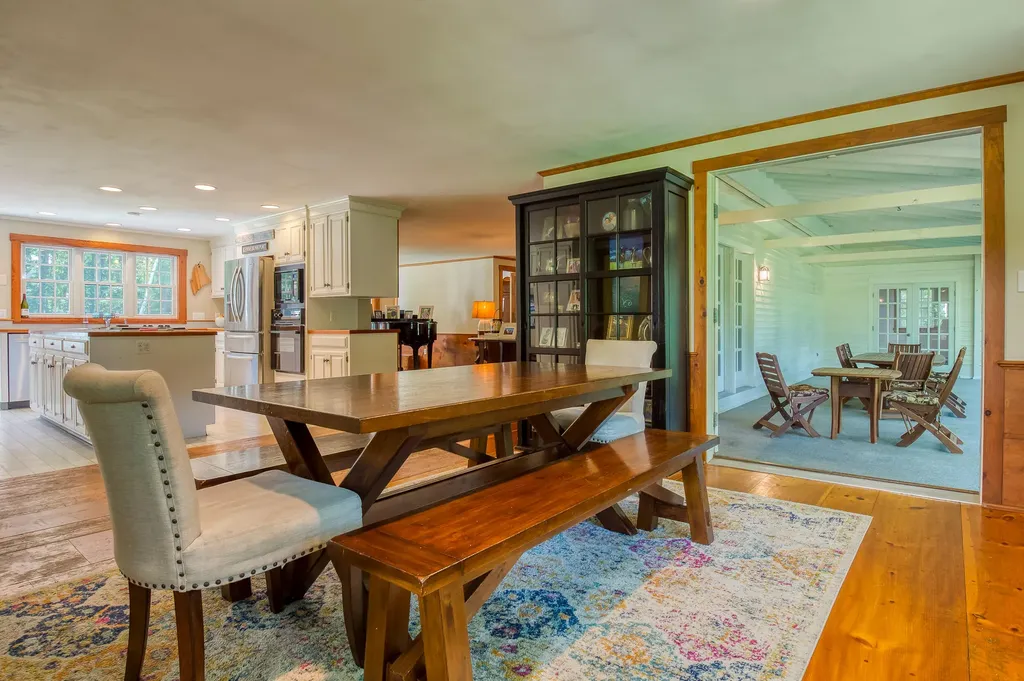 172 Mills Road Kennebunkport ME 04046