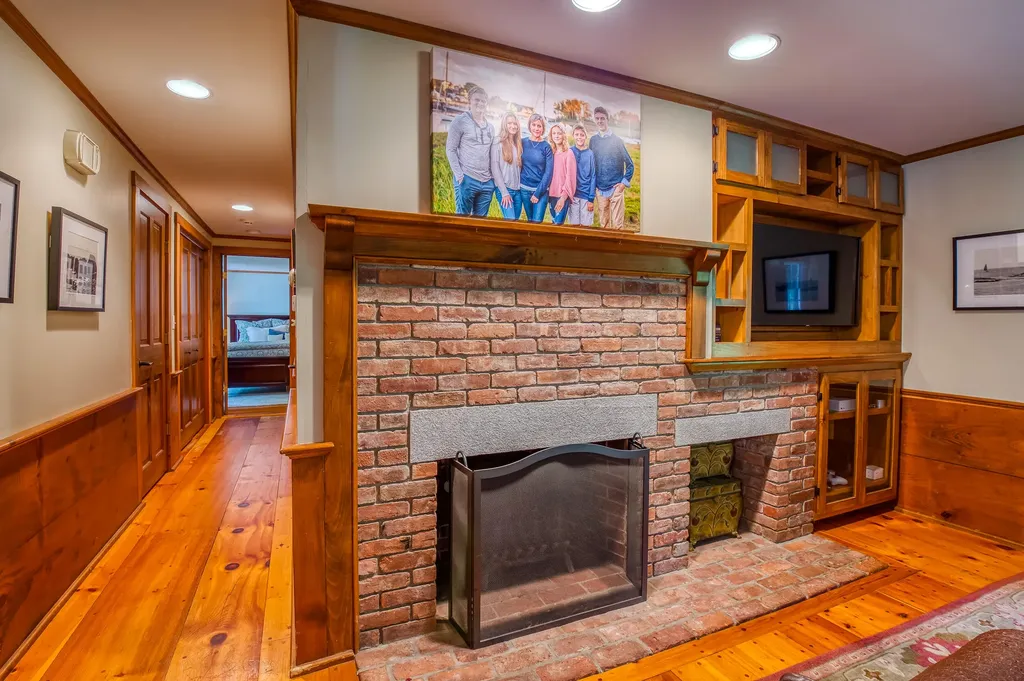 172 Mills Road Kennebunkport ME 04046