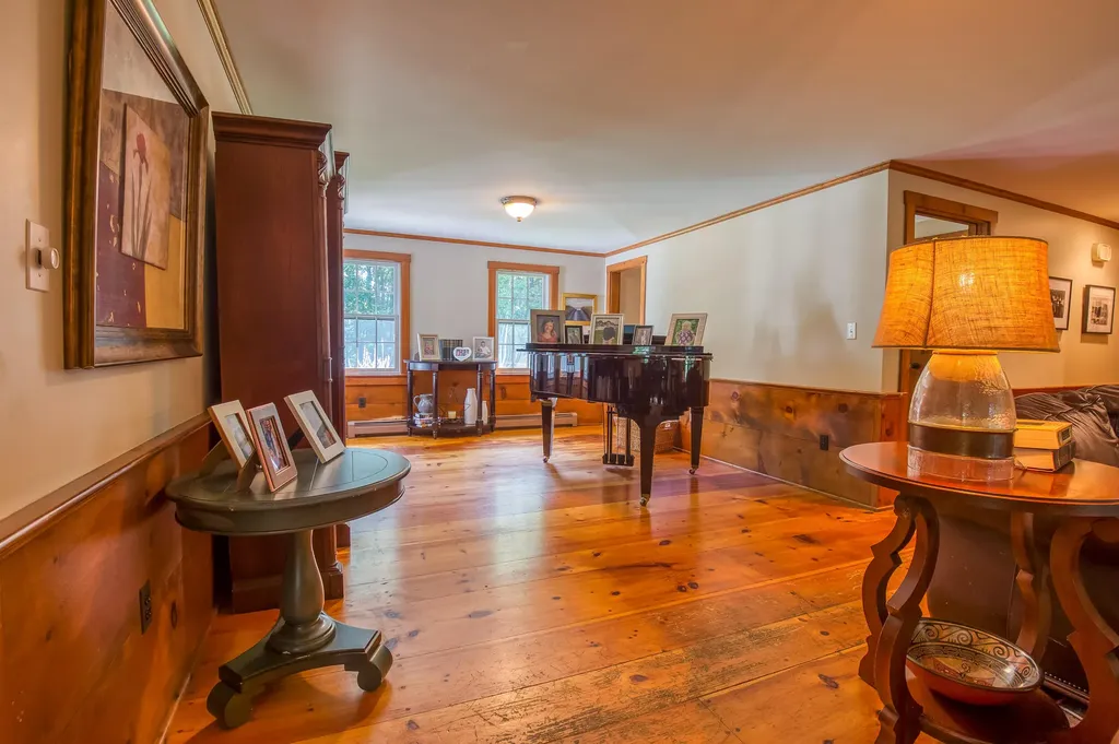 172 Mills Road Kennebunkport ME 04046