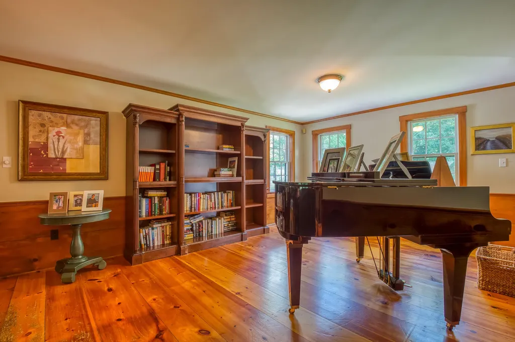 172 Mills Road Kennebunkport ME 04046