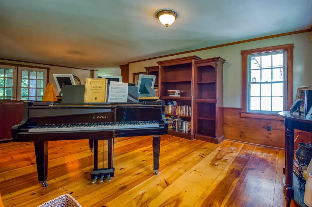 172 Mills Road Kennebunkport ME 04046