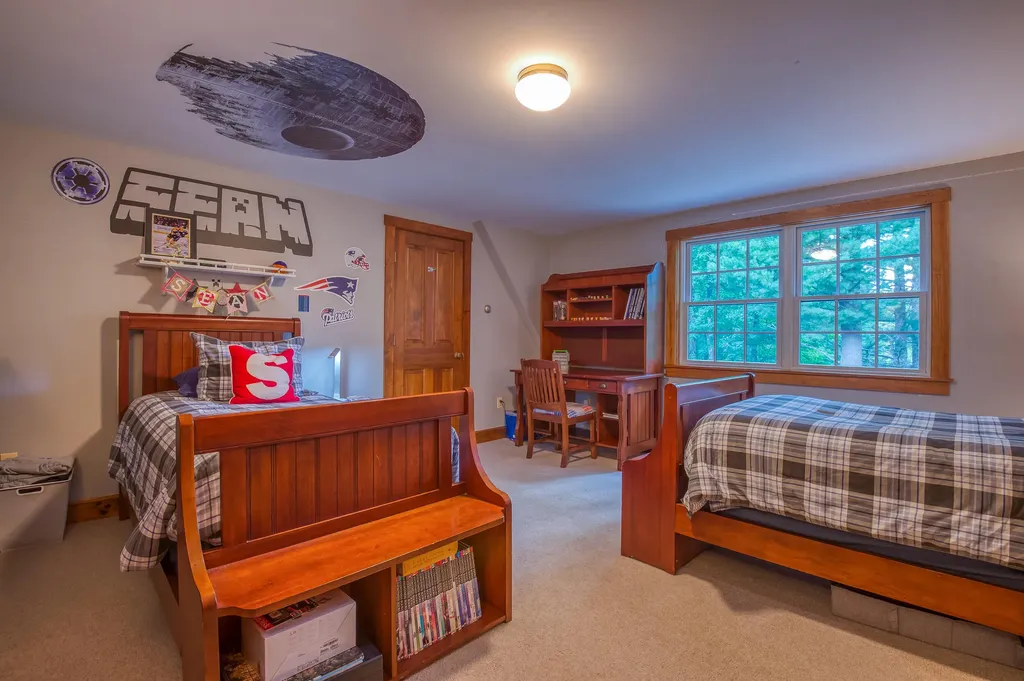 172 Mills Road Kennebunkport ME 04046