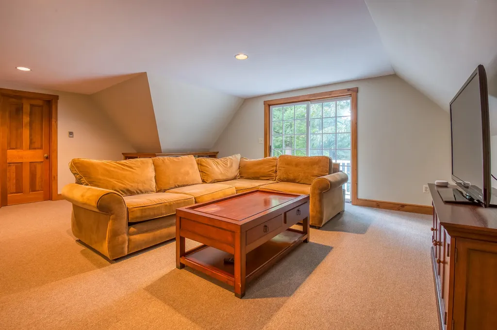 172 Mills Road Kennebunkport ME 04046
