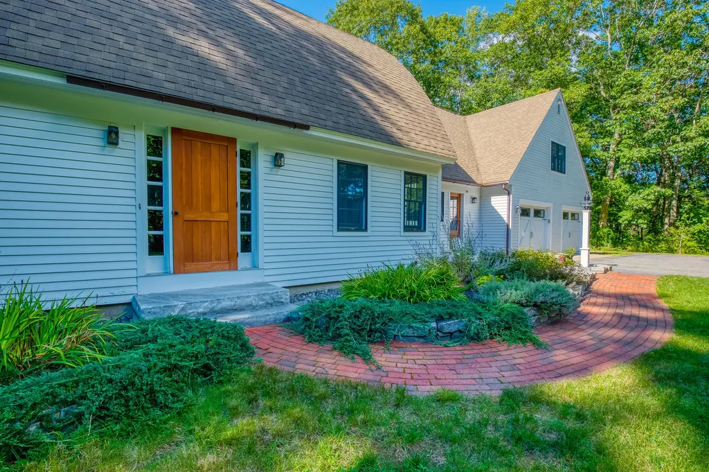172 Mills Road Kennebunkport ME 04046